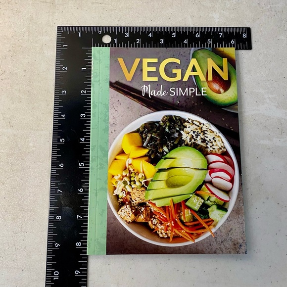 Vegan Made Simple Recipes Cookbook + Pictures ~ Healthy Cooking ~ Paperback - Picture 4 of 4